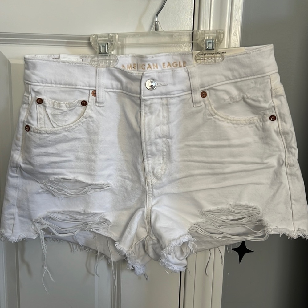 American Eagle White Denim ‘90s Boyfriend Short Comfort Stretch Waistband Size 4
